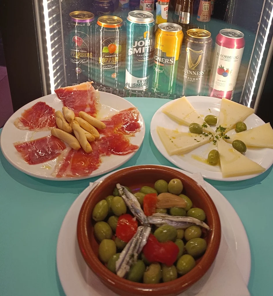 Tapas ibéricas de Café Del Mar